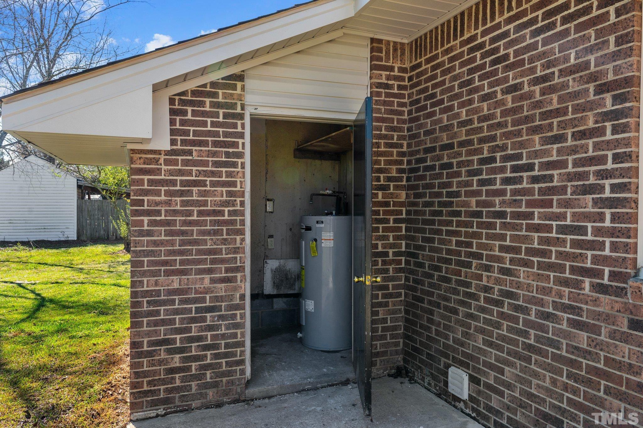2805 Old Stage Road South Erwin, NC 28339 - Photo 31 of 35 Gallery Image 31