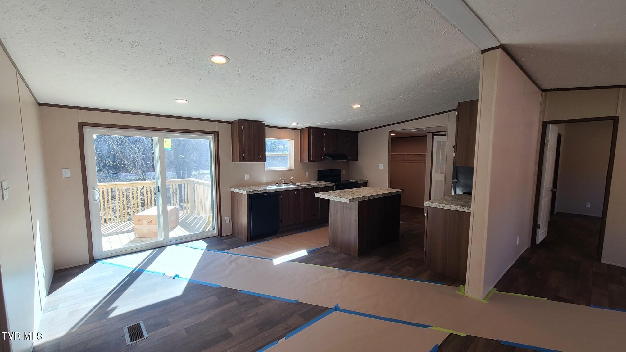 257 Bellebrook Road Bristol, TN 37620 - Photo 6 of 13 KITCHEN WITH ISLAND