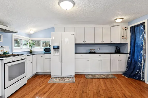$285,900 | 5749 Grandview Boulevard, Mound, MN 55364