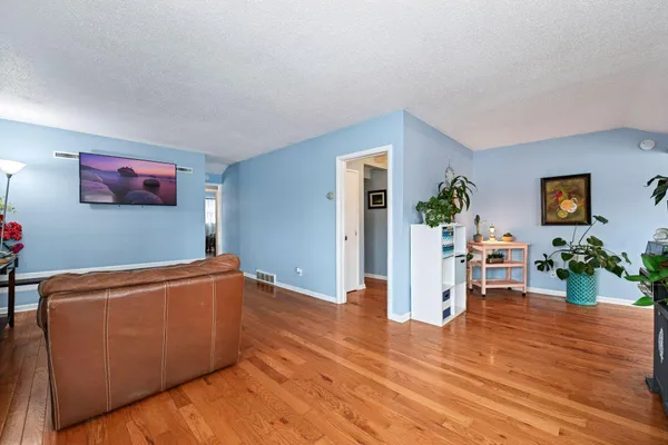$285,900 | 5749 Grandview Boulevard, Mound, MN 55364