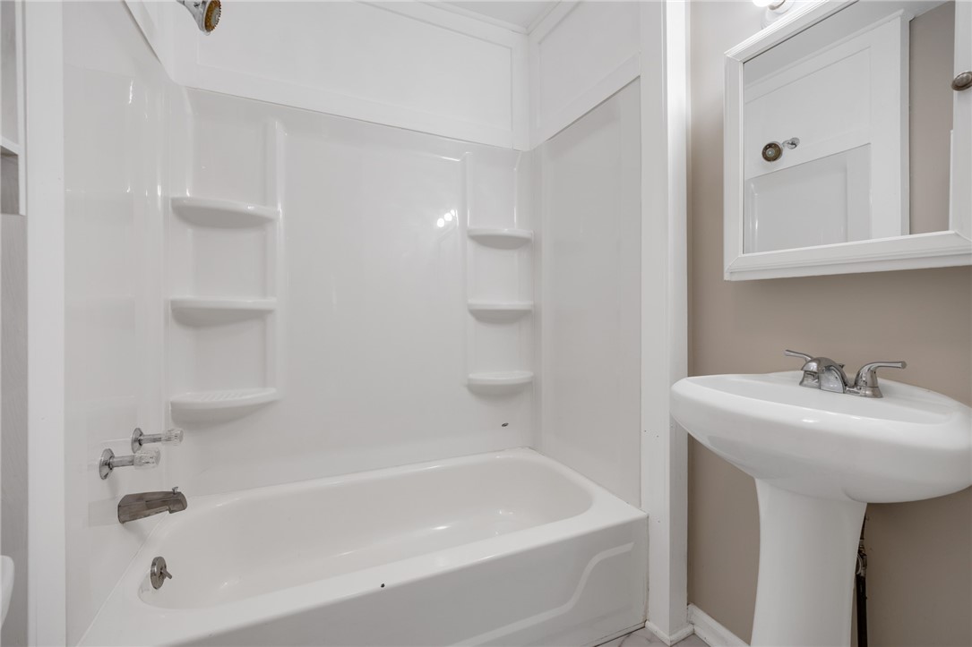 253 Benton Street Rochester, NY 14620 - Photo 13 of 40