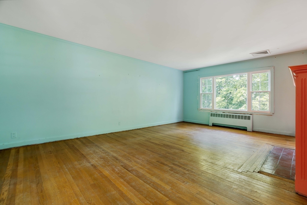 77 Jordan Road Brookline, MA 02446 - Photo 5 of 29