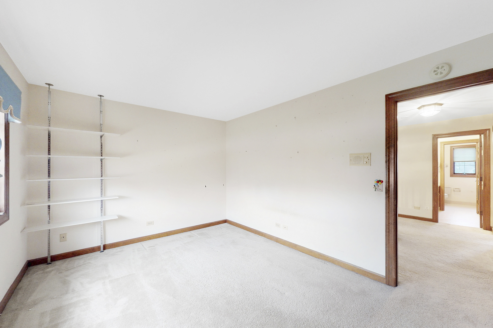 8282 Lake Ridge Drive Burr Ridge, IL 60527 - Photo 26 of 37 an empty room with closet