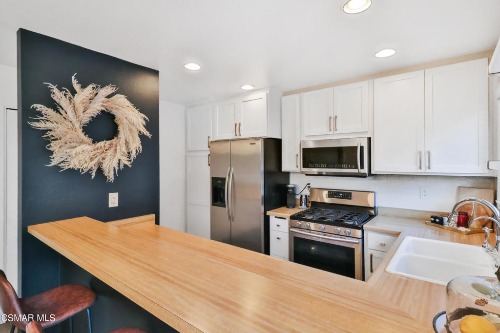 15155 Marquette Street, Unit A Moorpark, CA 93021 - Photo 9 of 37