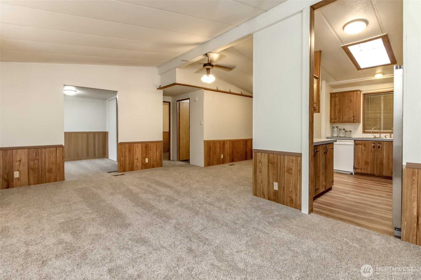 14118 72nd Street East Sumner, WA 98390 - Photo 4 of 38