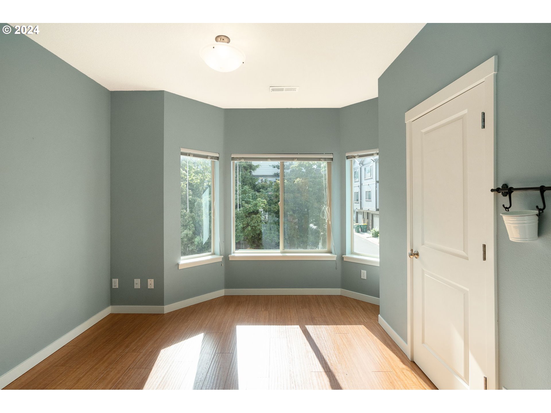 10450 Southwest Akilean Terrace, Unit 45 Portland, OR 97223 - Photo 12 of 37