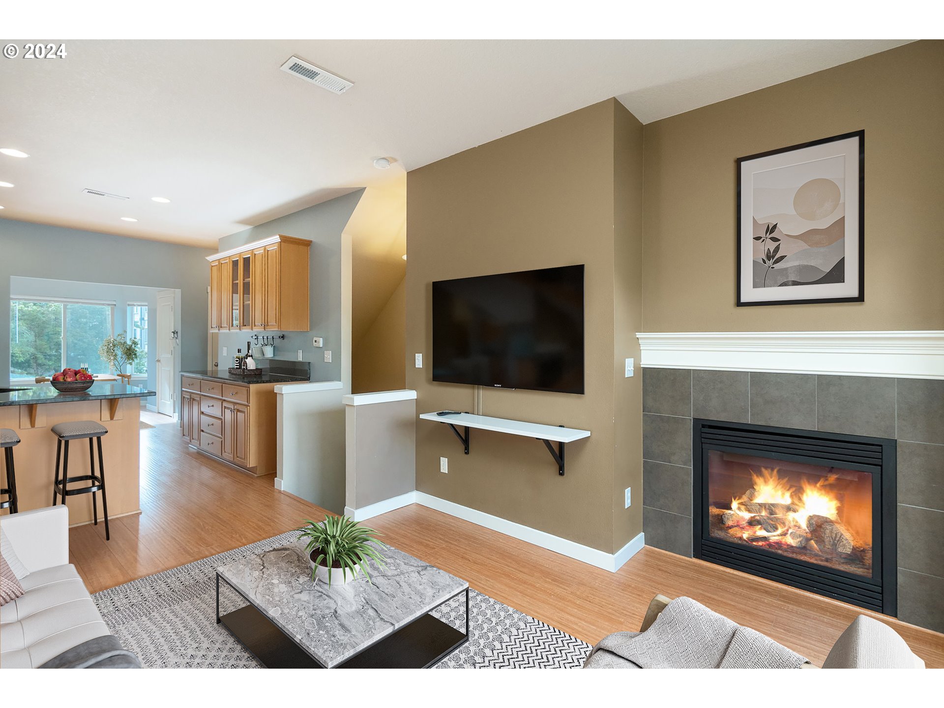 10450 Southwest Akilean Terrace, Unit 45 Portland, OR 97223 - Photo 21 of 37 Kitchen/Living Room