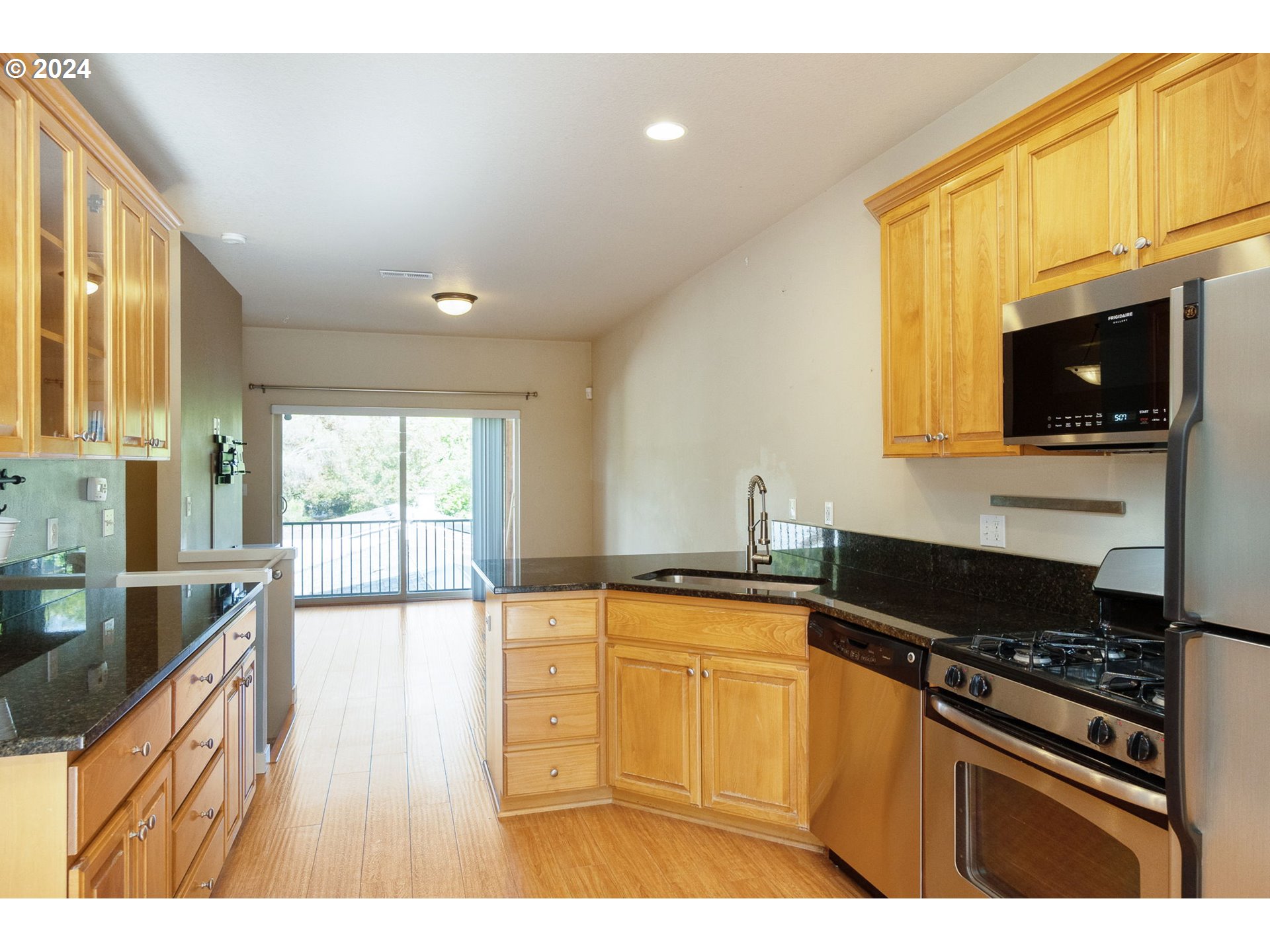 10450 Southwest Akilean Terrace, Unit 45 Portland, OR 97223 - Photo 6 of 37