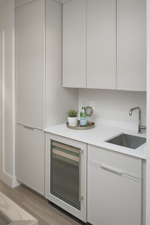 10 Gloucester Street, Unit PH Boston, MA 02115 - Photo 11 of 19