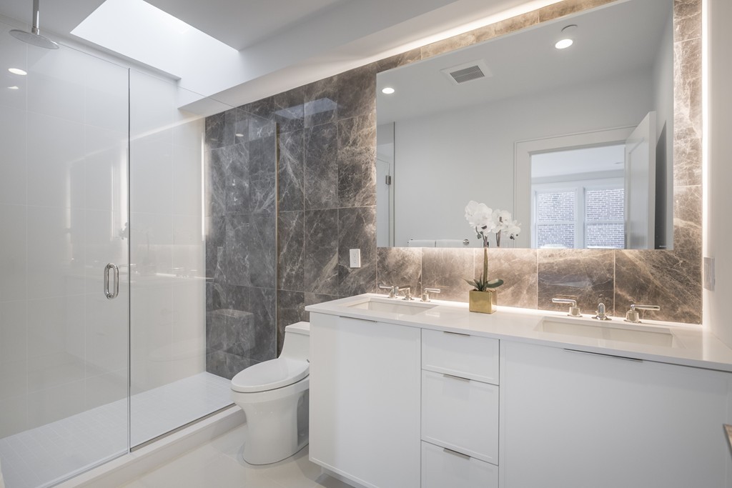 10 Gloucester Street, Unit PH Boston, MA 02115 - Photo 16 of 19