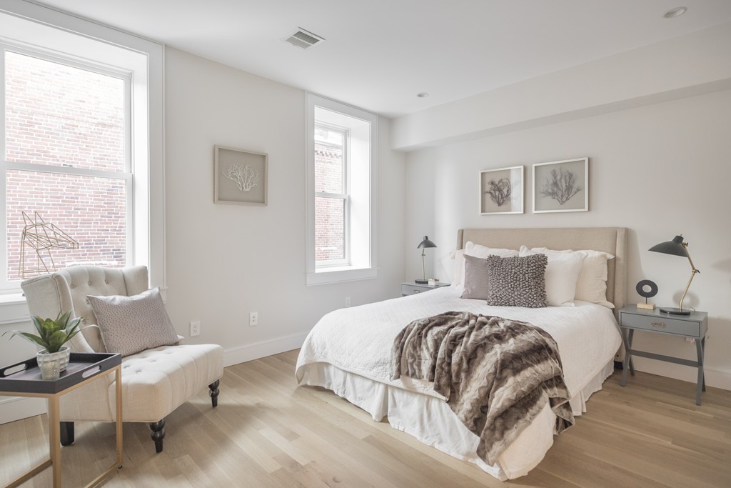 10 Gloucester Street, Unit PH Boston, MA 02115 - Photo 7 of 19