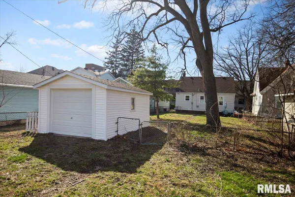 $119,900 | 932 North 2nd Street, Springfield, IL 62702