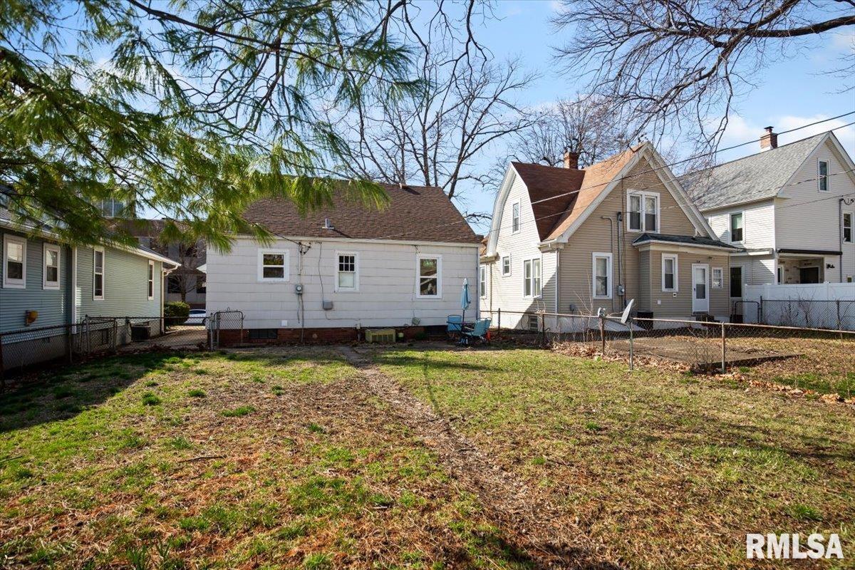 932 North 2nd Street Springfield, IL 62702 - Photo 6 of 17 Gallery Image 6