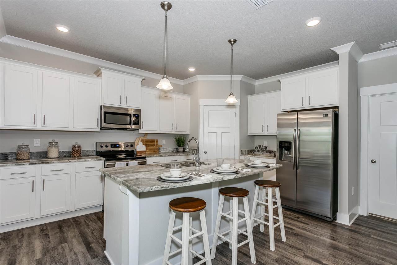 9082 Albatross Drive Foley, AL 36535 - Photo 4 of 10 Kitchen
