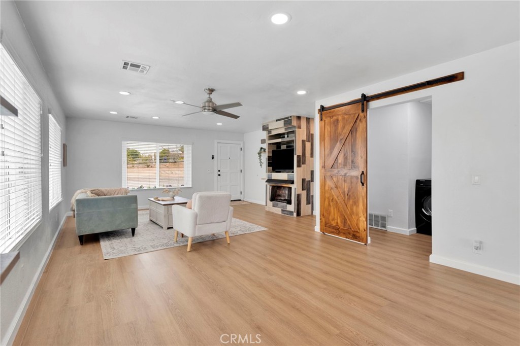 19140 Lenca Road Apple Valley, CA 92307 - Photo 14 of 52