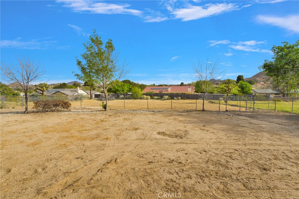 19140 Lenca Road Apple Valley, CA 92307 - Photo 47 of 52
