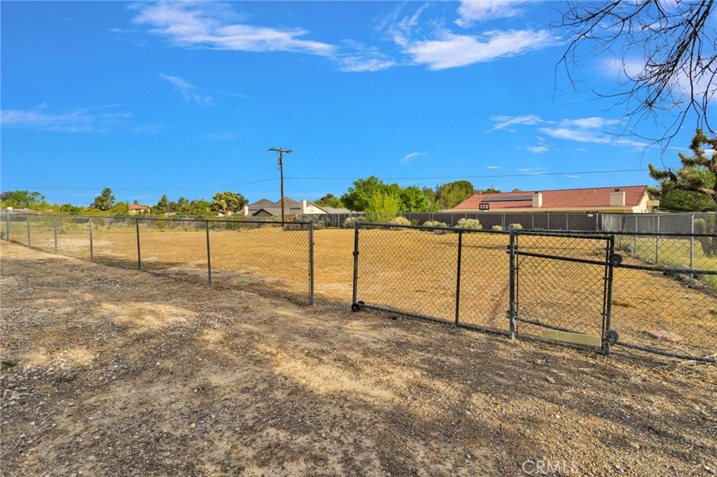 19140 Lenca Road Apple Valley, CA 92307 - Photo 48 of 52