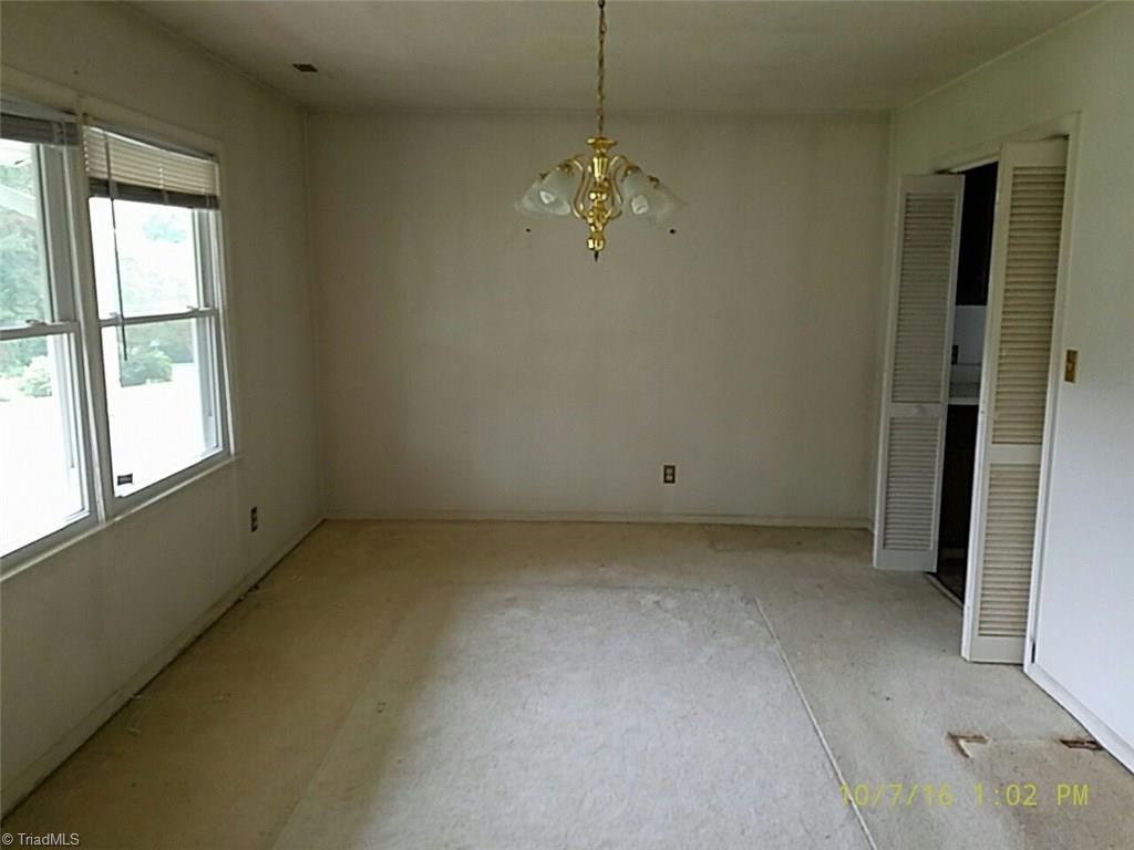 9112 Huntsman Road Kernersville, NC 27284 - Photo 5 of 13 Gallery Image 5