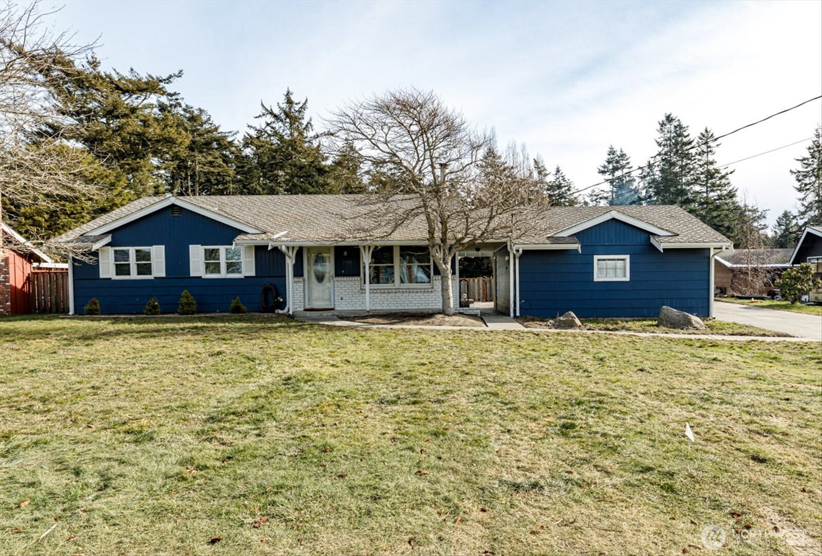 1970 Island View Road Oak Harbor, WA 98277 - Photo 2 of 36 Gallery Image 2