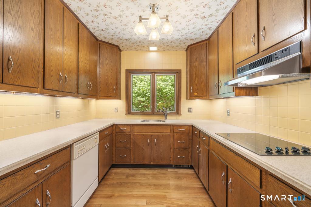 512 Belden Hill Road Wilton, CT 06897 - Photo 18 of 27 Gallery Image 18