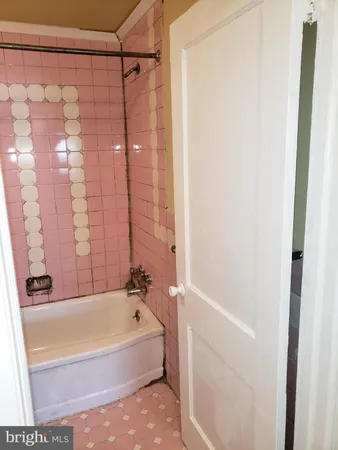 $99,000 | 208 Marks Avenue, Darby, PA 19023