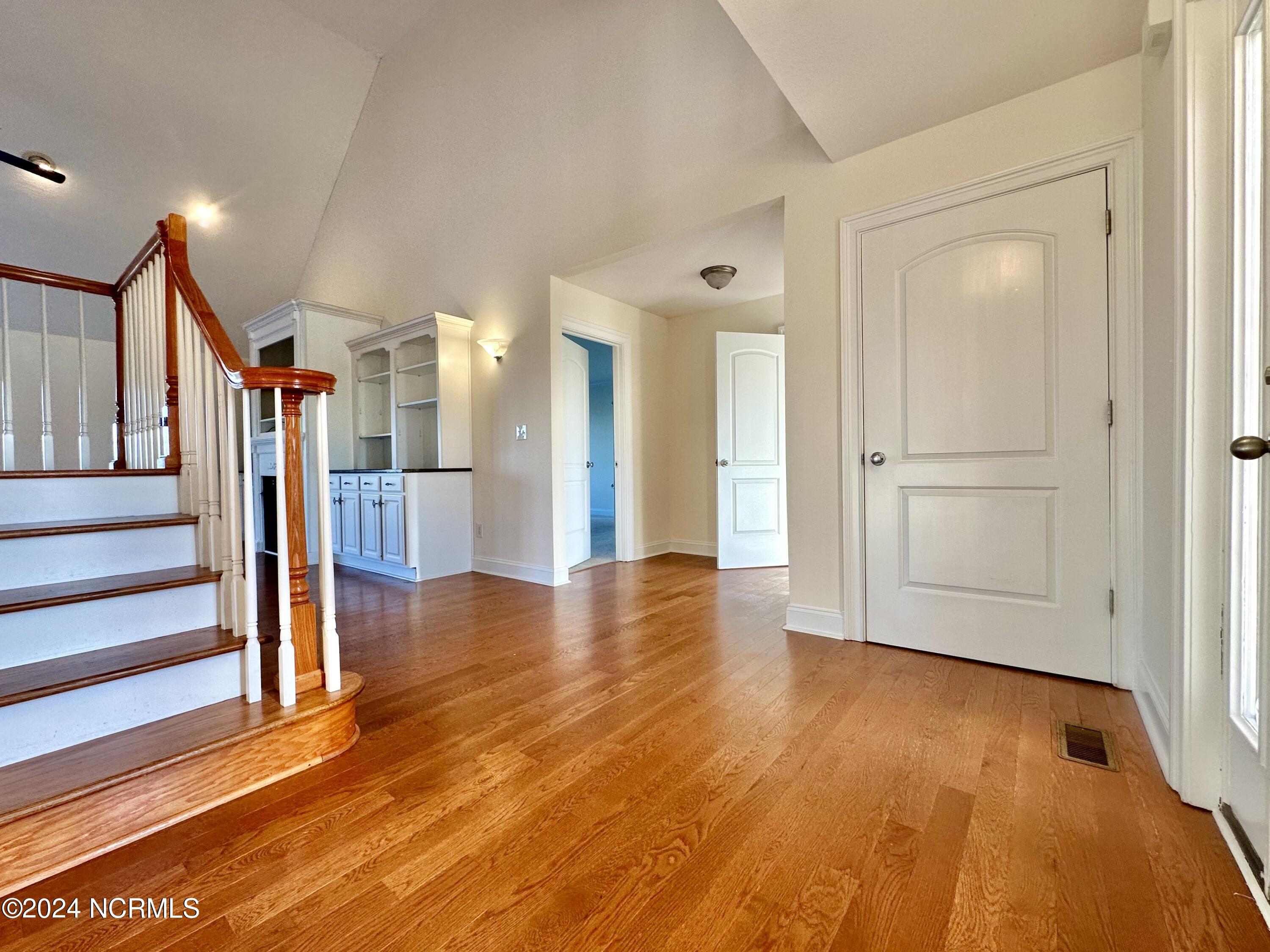 1213 Brickhouse Point Road Elizabeth City, NC 27909 - Photo 15 of 45 Entry way looking towards master bath and downstairs bathroom