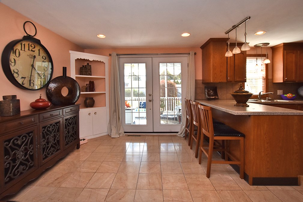 10 Walker Road Warwick, RI 02889 - Photo 8 of 28