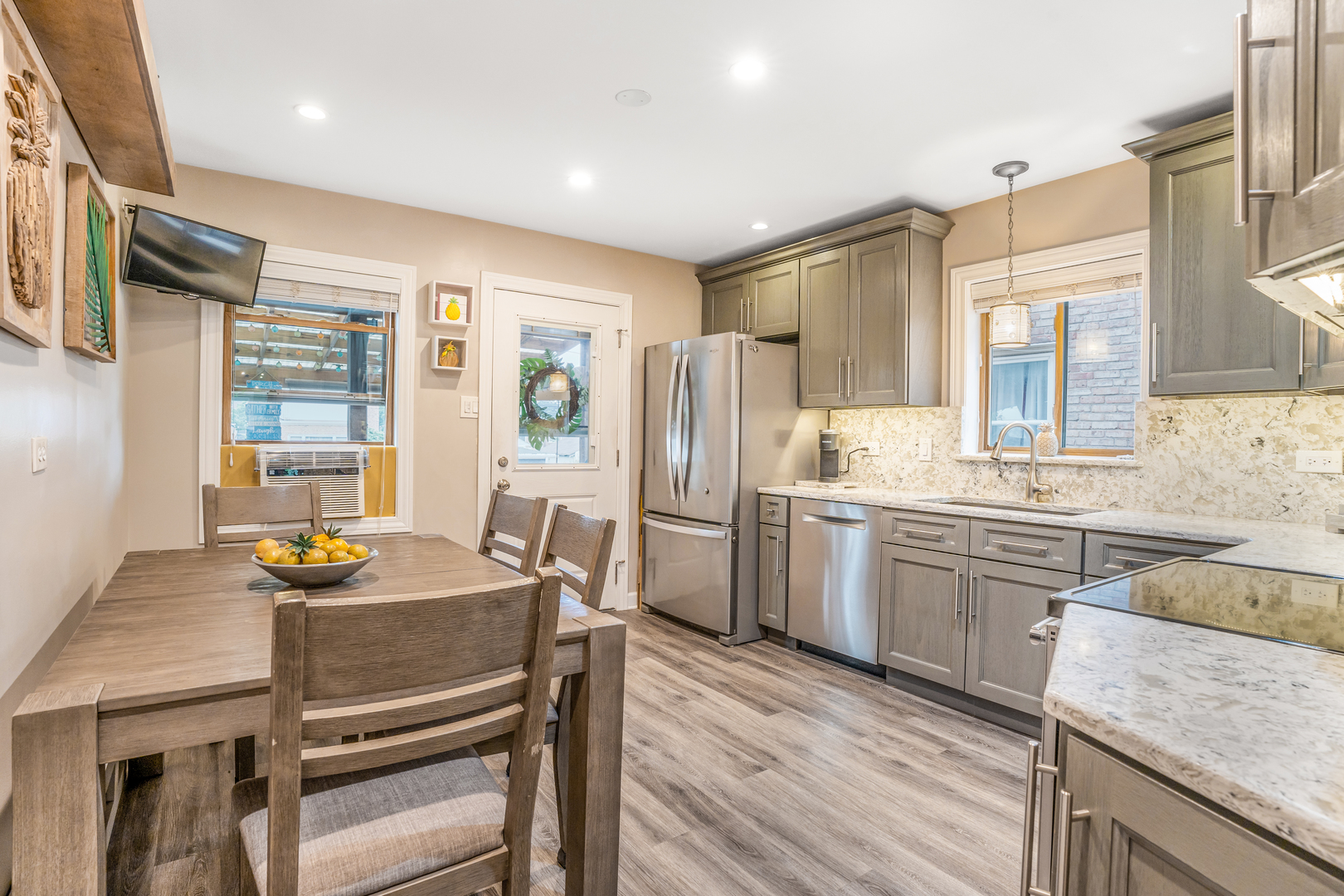 2241 South 17th Avenue North Riverside, IL 60546 - Photo 21 of 30 Gallery Image 21