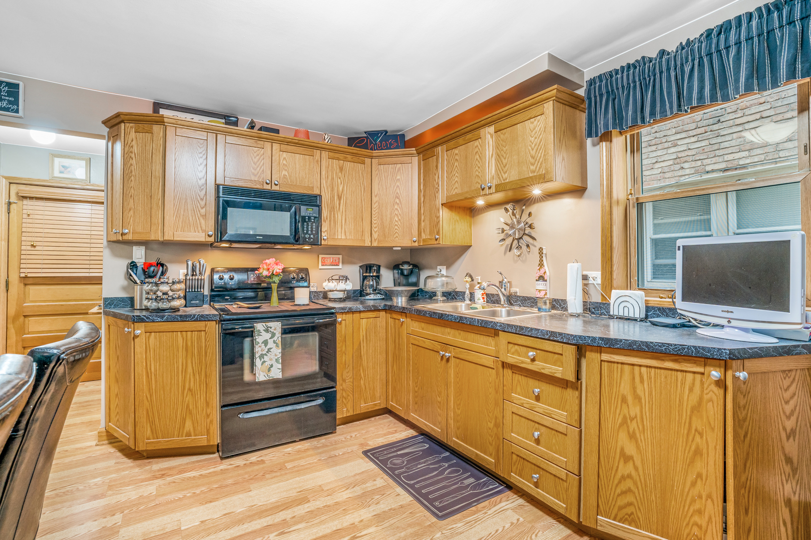 2241 South 17th Avenue North Riverside, IL 60546 - Photo 24 of 30 Gallery Image 24