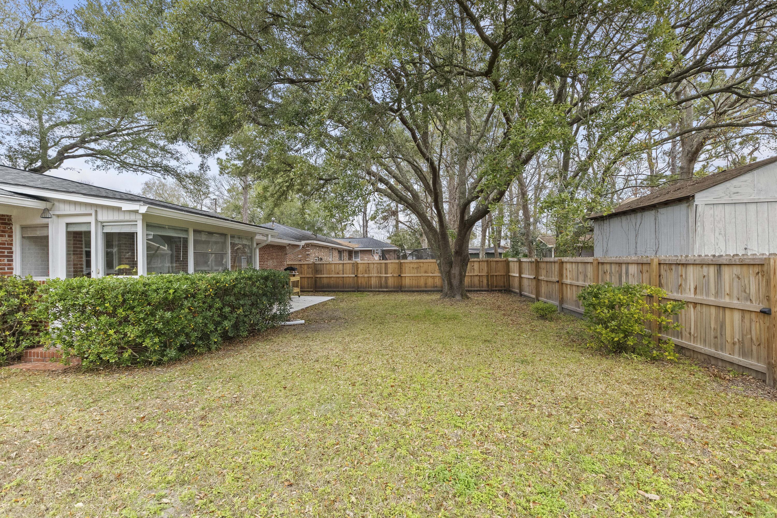 746 Longfellow Road Charleston, SC 29407 - Photo 23 of 44 Large Backyard