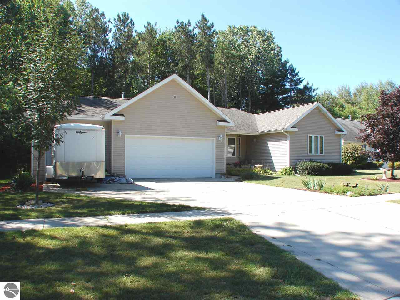 111 Chatham Road St. Louis, MI 48880 - Photo 25 of 39 1789225-24.JPG