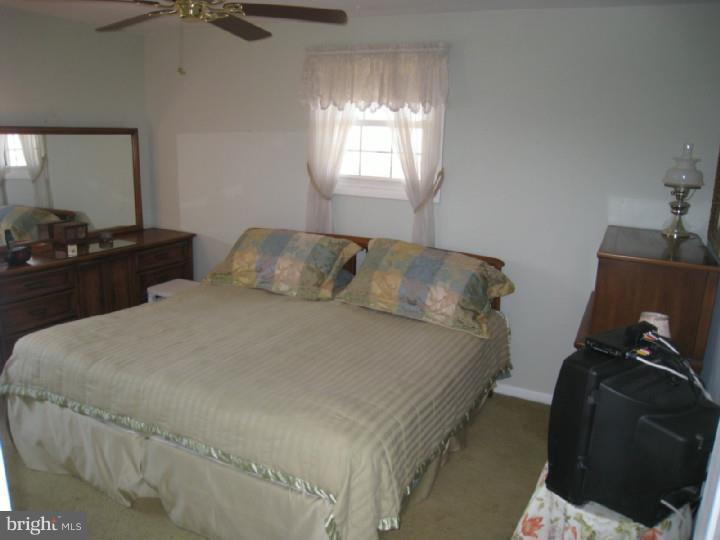 152 Parkview Road Stratford, NJ 08084 - Photo 11 of 23