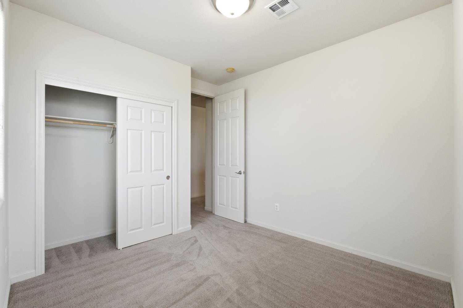 2450 Como Corte Chowchilla, CA 93610 - Photo 29 of 42 a view of an empty room