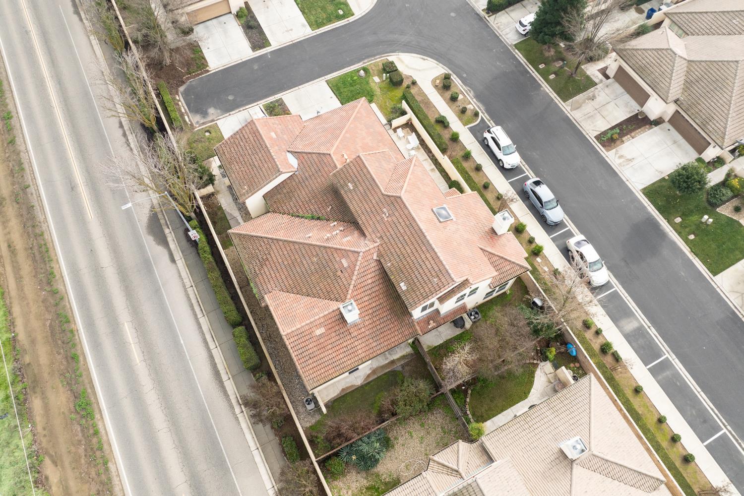 2450 Como Corte Chowchilla, CA 93610 - Photo 36 of 42 a view of a balcony
