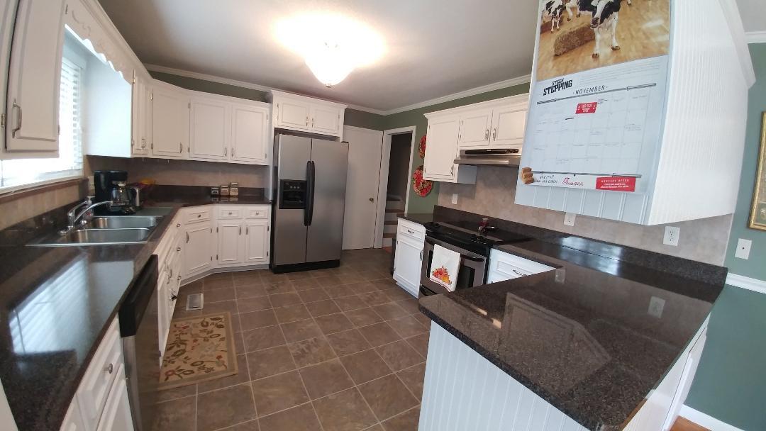 112 Daniel Lane Oak Ridge, TN 37830 - Photo 4 of 19 Kitchen