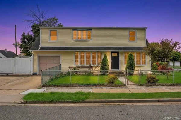 $899,999 | 163 Miller Road, Hicksville, NY 11801