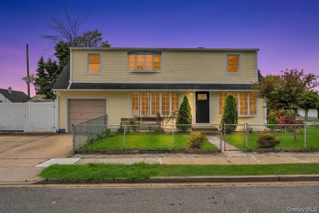 163 Miller Road Hicksville, NY 11801 - Photo 1 of 26