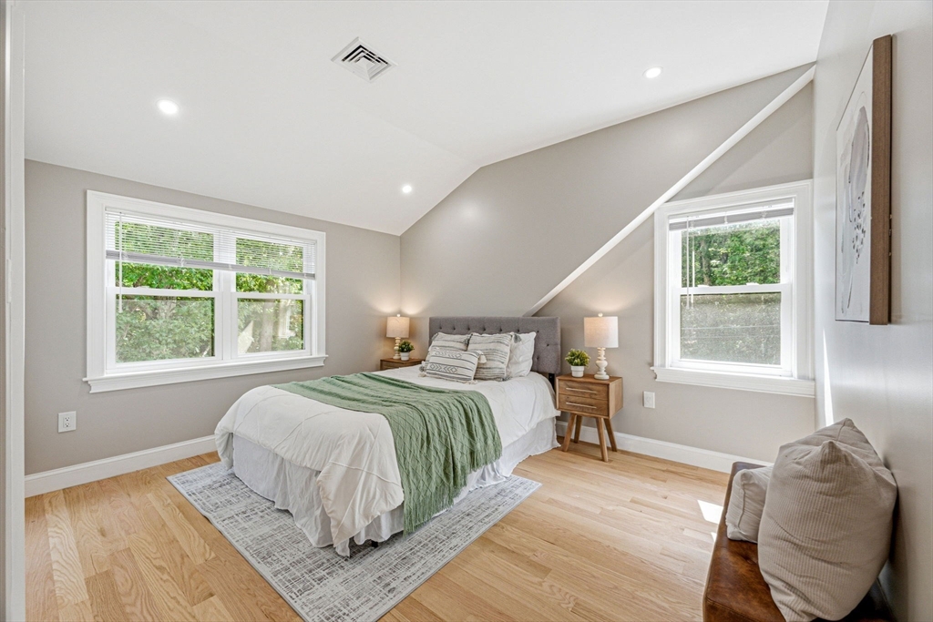 63 Russell Road Wellesley, MA 02482 - Photo 20 of 28 Gallery Image 20