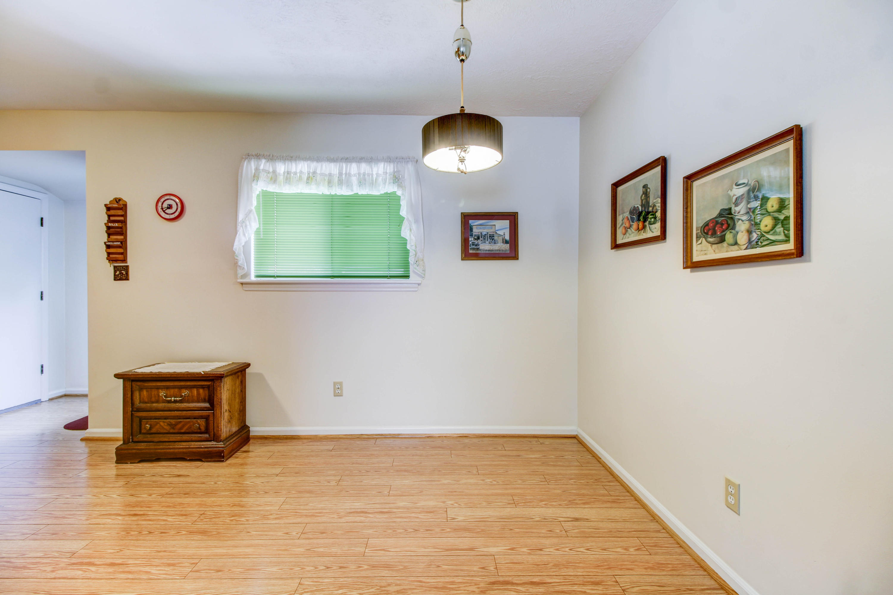 5345 Palm Valley Road Roanoke, VA 24019 - Photo 6 of 20 _MG_9856_57_58_59_60_61_62