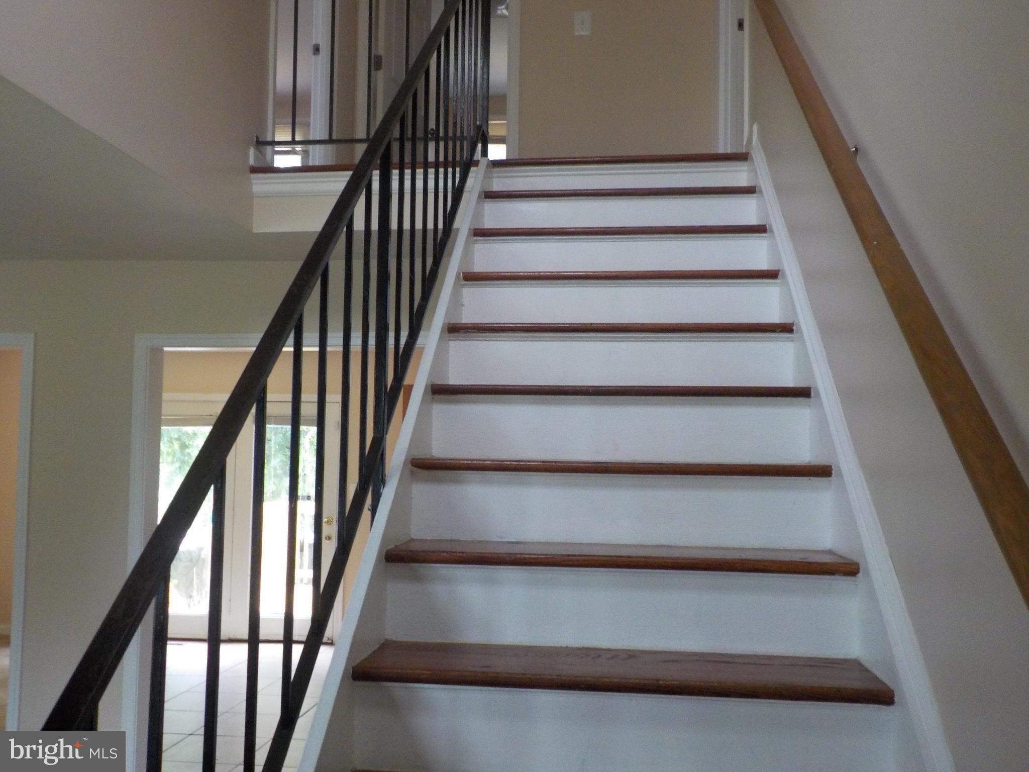 2008 Rolling Rd. Baltimore, MD 21244 - Photo 12 of 21 View