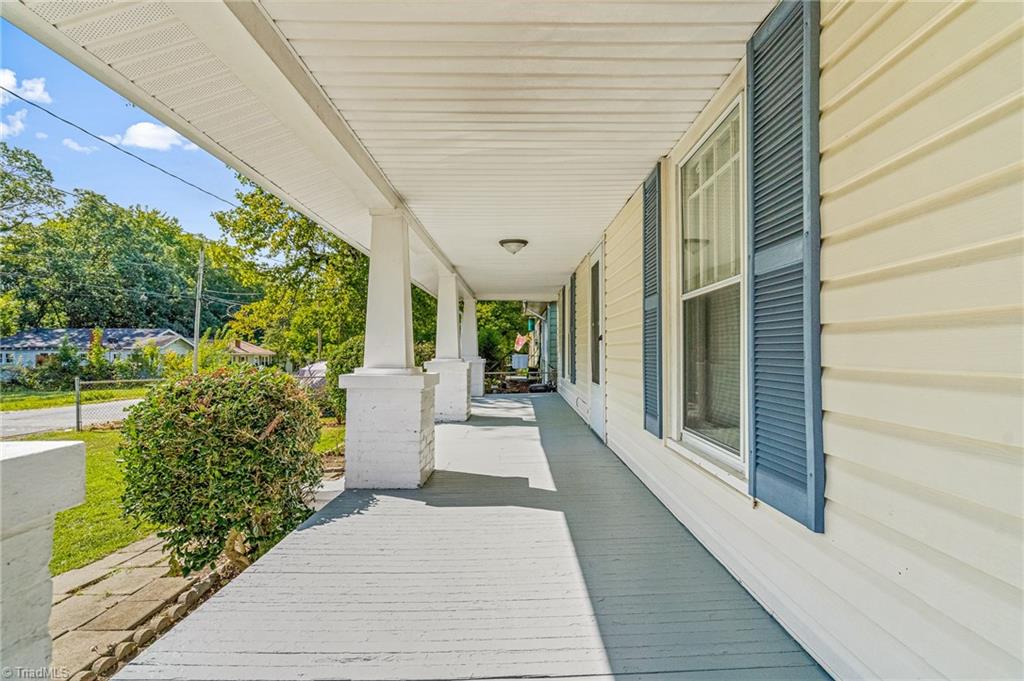 806 Worth Street High Point, NC 27260 - Photo 3 of 20 Gallery Image 3