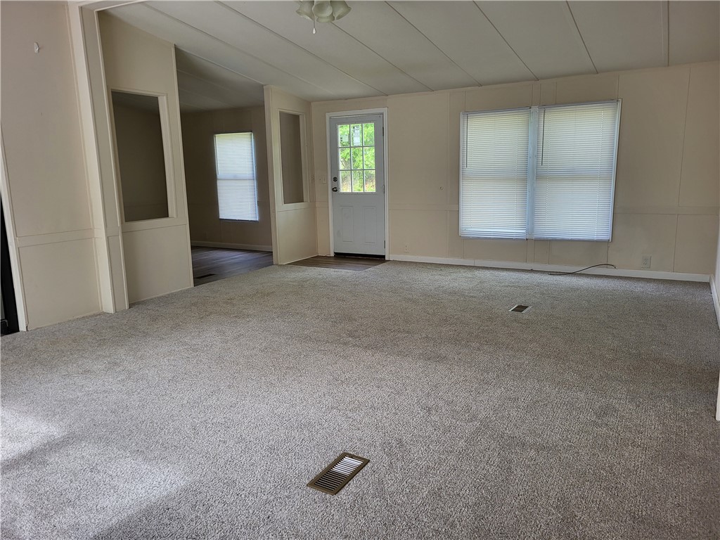 149 Herman Brooks Road Belton, SC 29627 - Photo 4 of 18