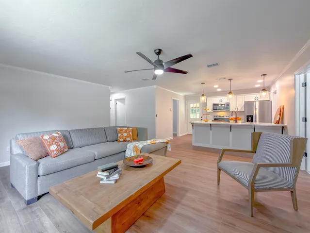 $255,000 | 703 3rd Street Northeast, Havana, FL 32333