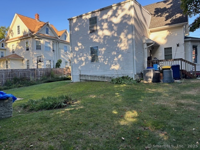 193 Wakelee Avenue Ansonia, CT 06401 - Photo 11 of 38 a view of building with yard