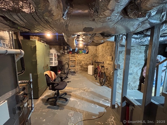 193 Wakelee Avenue Ansonia, CT 06401 - Photo 36 of 38 a view of gym