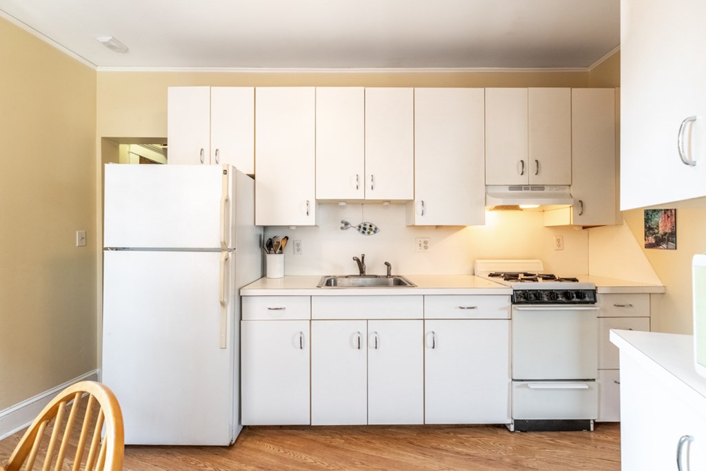 30 Kinross Road, Unit 5 Boston, MA 02135 - Photo 14 of 24 Gallery Image 14