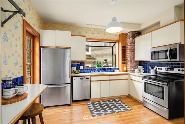 $1,425,000 | 801 West Blaine Street, Seattle, WA 98119