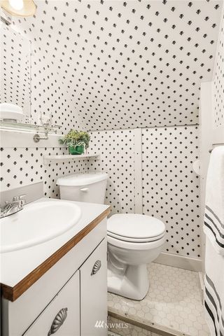 $1,425,000 | 801 West Blaine Street, Seattle, WA 98119