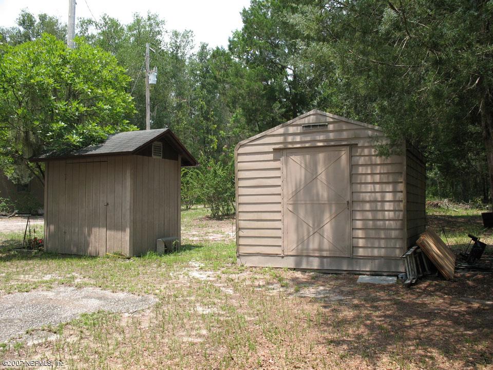 5695 White Sands Road Keystone Heights, FL 32656 - Photo 3 of 5 Outbuilding
