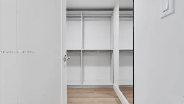 $4,185 | 555 Northeast 34th Street, Unit 2609, Miami, FL 33137